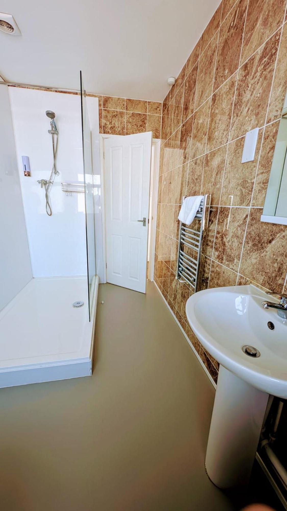 Oyo Aparthotel Hathern Ngoại thất bức ảnh